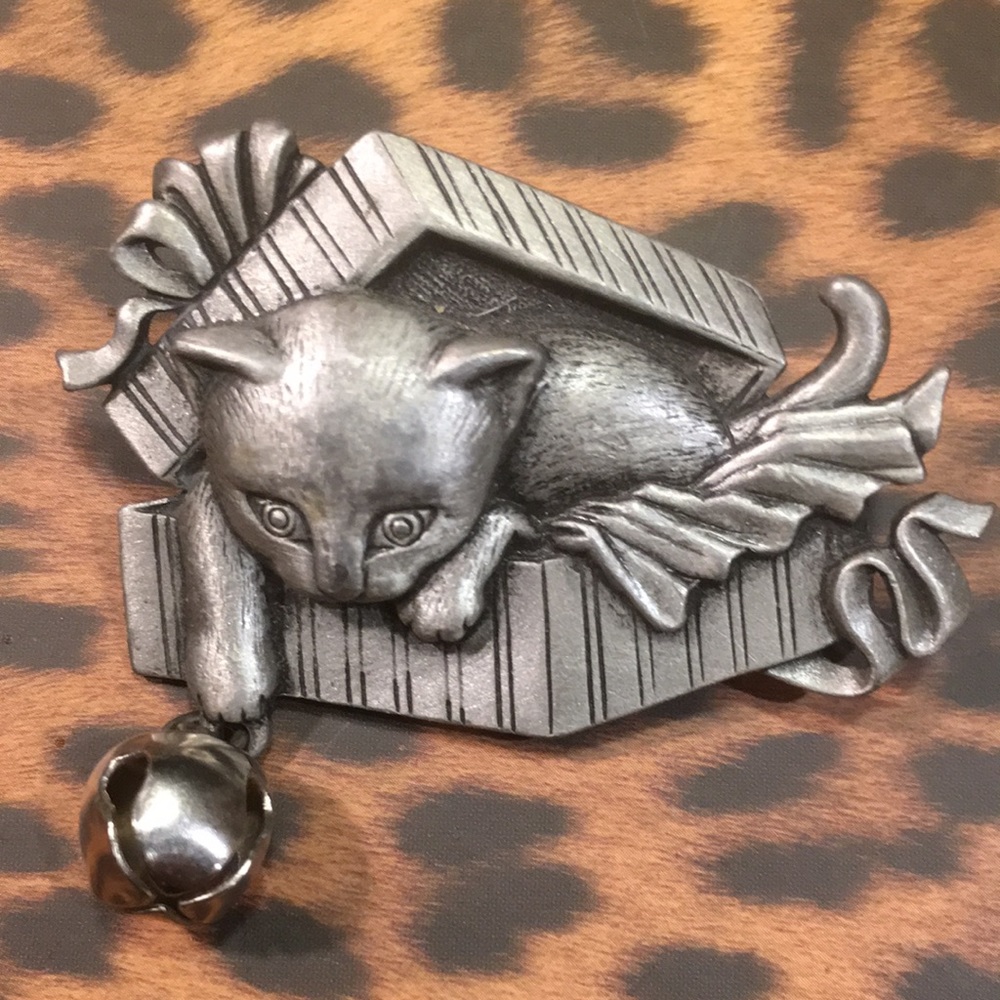 Vintage JJ Jonette Cat in Gift Box Playing with Bell Pewter Pin Brooch